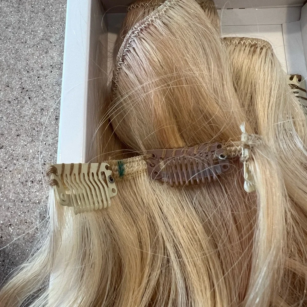 100% Human Hair Clip-In Blonde Extensions - Picture 5 of 13